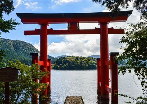 Le Jardin des sculptures de Hakone : Un paradis artistique dans les montagnes japonaises !